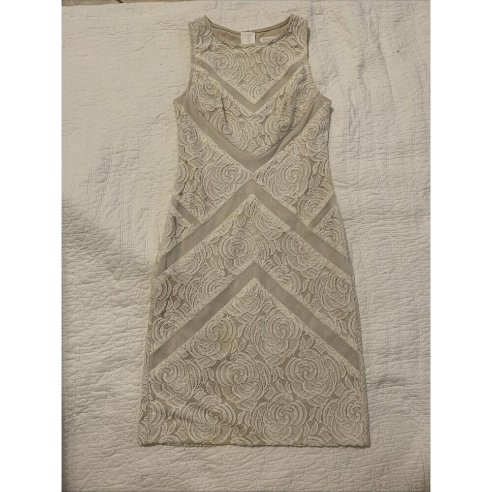 Caché  fitted cocktail dress Women’s with ivory and nude lace Zise 0